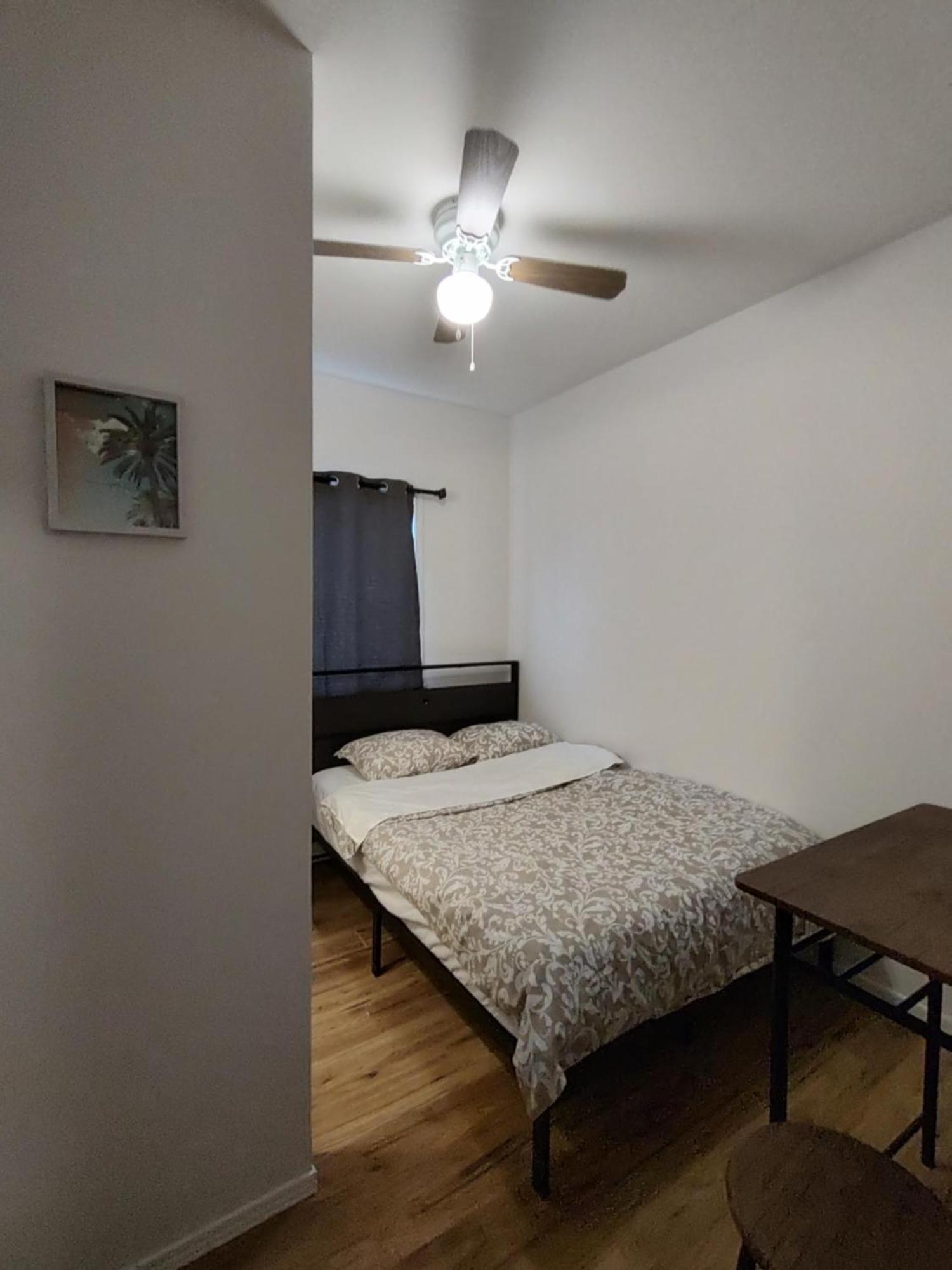 Welcome To Airbnb Saint-Jean-sur-Richelieu Bilik gambar